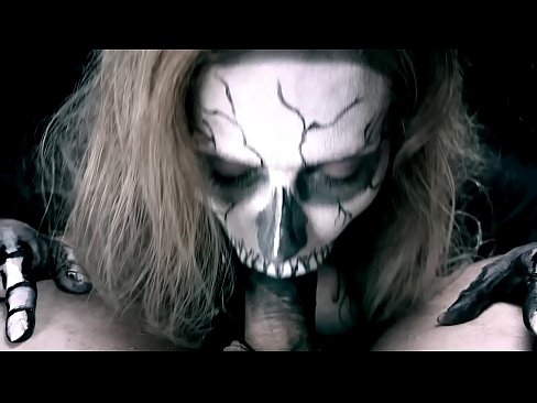 ❤️ Demonityttö imi munaa mustalla suullaan ja nielaisi spermaa. ️❌ Seksivideo at us fi.pinkporno.ru